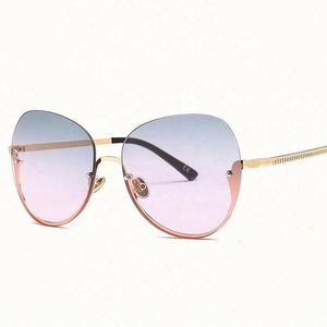 Gafas de Sol Metálicas Extra Grandes de Moda 2019 para Hombre y Mujer, Protección UV400, Lentes Degradadas, Estilo Ojo de Gato, Media Montura - Product Image 4