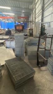 <span class=keywords><strong>Grille</strong></span> en acier durable anti-corrosion, acier non allié galvanisé à chaud, couvercles de drainage pour les allées - Product Image 2