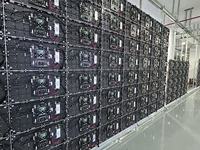 P2 Внутренний 4K полноцветный гигантский настенный светодиодный дисплей с фиксированным креплением 2 мм, подключение через хаб-плату для домашнего кинотеатра, гарантия 2 года