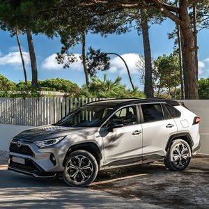 Dépôt RAV4 2024 Compact SUV Fuel Cars Elite Version Toyota Rav4 Rav 4 Le 2019 Rongfang 2020 Hybrid bon marché à vendre - Product Image 3