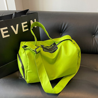 Sac de sport en polyester durable avec fermeture à cordon pour femmes, pratique pour les voyages et le fitness, avec séparation sec-humide