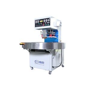 Machine de scellage haute fréquence HiPower à 4 stations rotatives pour emballage sous blister avec alimentation automatique, soudeuse plastique - Product Image 5