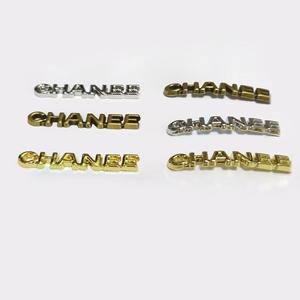 Accesorio de Letra Inglesa de Metal con Textura Minimalista, 35*5mm - Arco Plano y Versátil para Decoración del Cabello y Fundas de Teléfono - Product Image 1