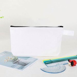 Bolsas de Lona Personalizadas al por Mayor con Logotipo, Color Pantone, Asa y Diseño Simple para Artículos de Aseo - Product Image 3