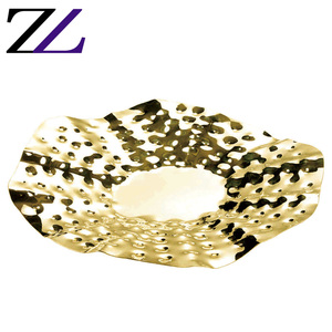 Assiettes rondes en acier inoxydable en forme de fleur or et argent martelé avec logo personnalisé <span class=keywords><strong>Plateau</strong></span> de décoration pour restaurant arabe - Product Image 1