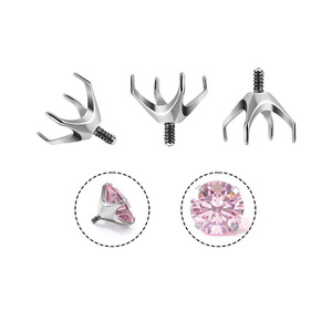 Soporte de broca de cuatro mandíbulas de aleación de titanio G23 con circonita rosa y rosca externa para joyería DIY, para perforaciones de oreja, labio y cartílago. - Product Image 1