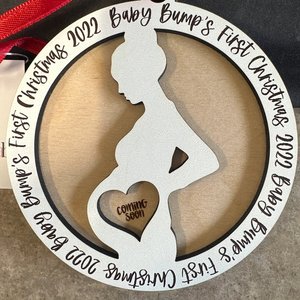 Baby Bumps First Christmas Ornament Annonce de <span class=keywords><strong>grossesse</strong></span> Baby Bump Ornament for Mommy to be - Product Image 3