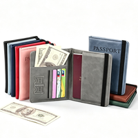 Porte-passeport personnalisé en cuir PU avec fenêtre transparente, faible MOQ, logo sur mesure, portefeuille de voyage