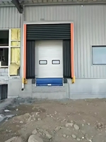 Porte de levage industrielle automatique segmentée surélevée pour entrepôt d'usine, personnalisée