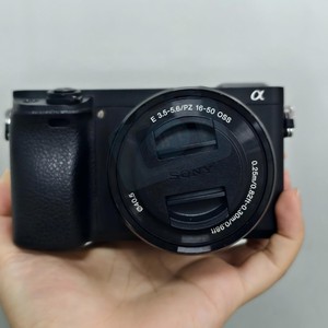 กล้องดิจิตอลมิเรอร์เลส HFT Professional Alpha A6300 พร้อมเลนส์ 16-50 มม. เซ็นเซอร์ CMOS การ์ด SD ฟรีมเฟรม APS-C วิดีโอ 4K UHD ขายส่ง - Product Image 2
