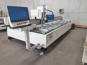 Machine de sablage et de perçage laser intelligente CNC pour la fabrication de produits en <span class=keywords><strong>verre</strong></span> - Product Image 1