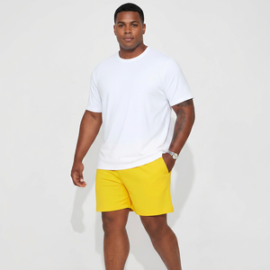 Shorts de survêtement pour hommes, style streetwear, personnalisables avec logo, coupe ample, pour la gym et le sport, en coton. - Product Image 5