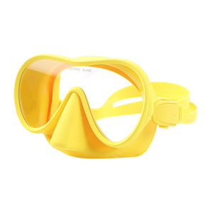 <span class=keywords><strong>Masque</strong></span> de plongée, de plongée avec tuba et de plongée libre <span class=keywords><strong>Cressi</strong></span> CRS-FMSS-WT, en plastique, avec verres en verre trempé, anti-buée, étanche, léger et durable - Product Image 2