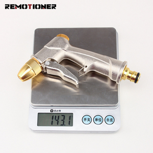 Boquilla de Agua Manual de Metal Resistente, Alta Presión, con 4 Modos de Rociado para Regar Plantas, Césped, Lavar Autos, Patio y Mascotas - Product Image 5