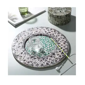 Oem Handcrafted Hotel Restaurant Quality Home Decoration Shaped Style American Material plater plate Lacquer Liners
