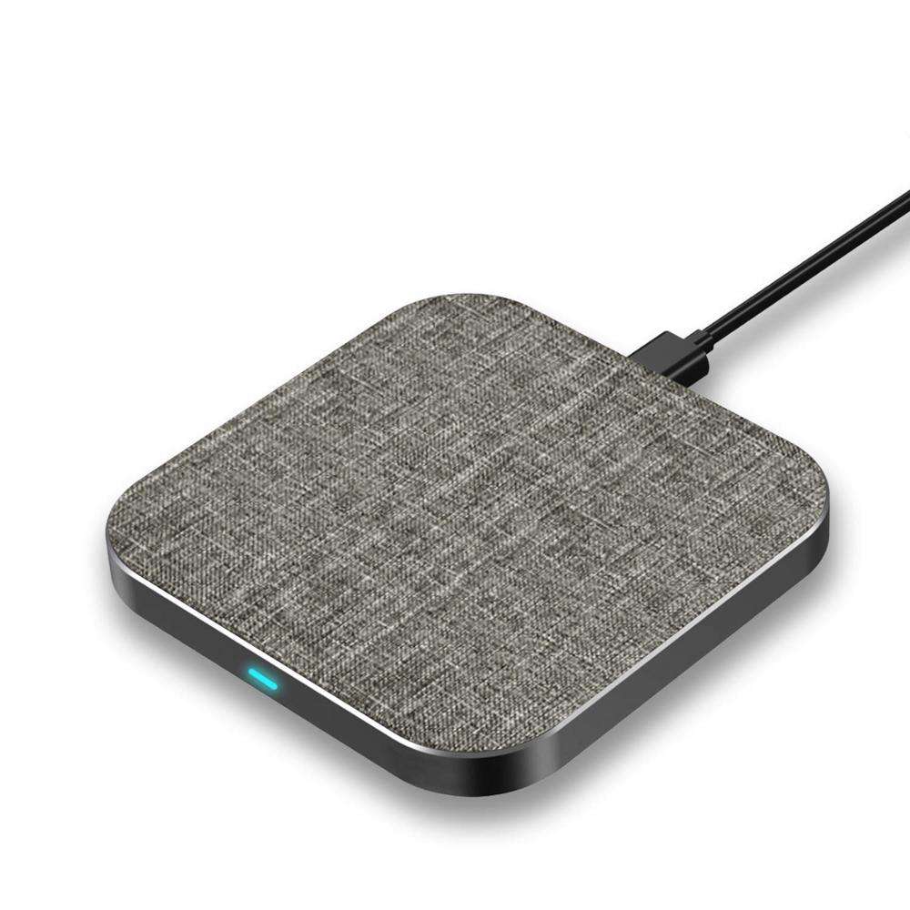 สีเทาเข้ม