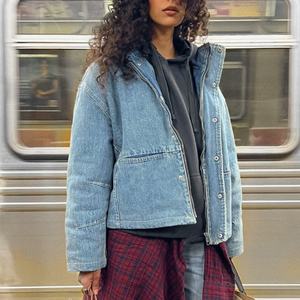 Nueva Llegada Chaqueta Vaquera de Alta Calidad Estilo Vaquero a la Moda Vintage con Lavado Ácido y Efecto Desgastado, Chaqueta Corta de Mezclilla Urbana para Mujer - Product Image 1