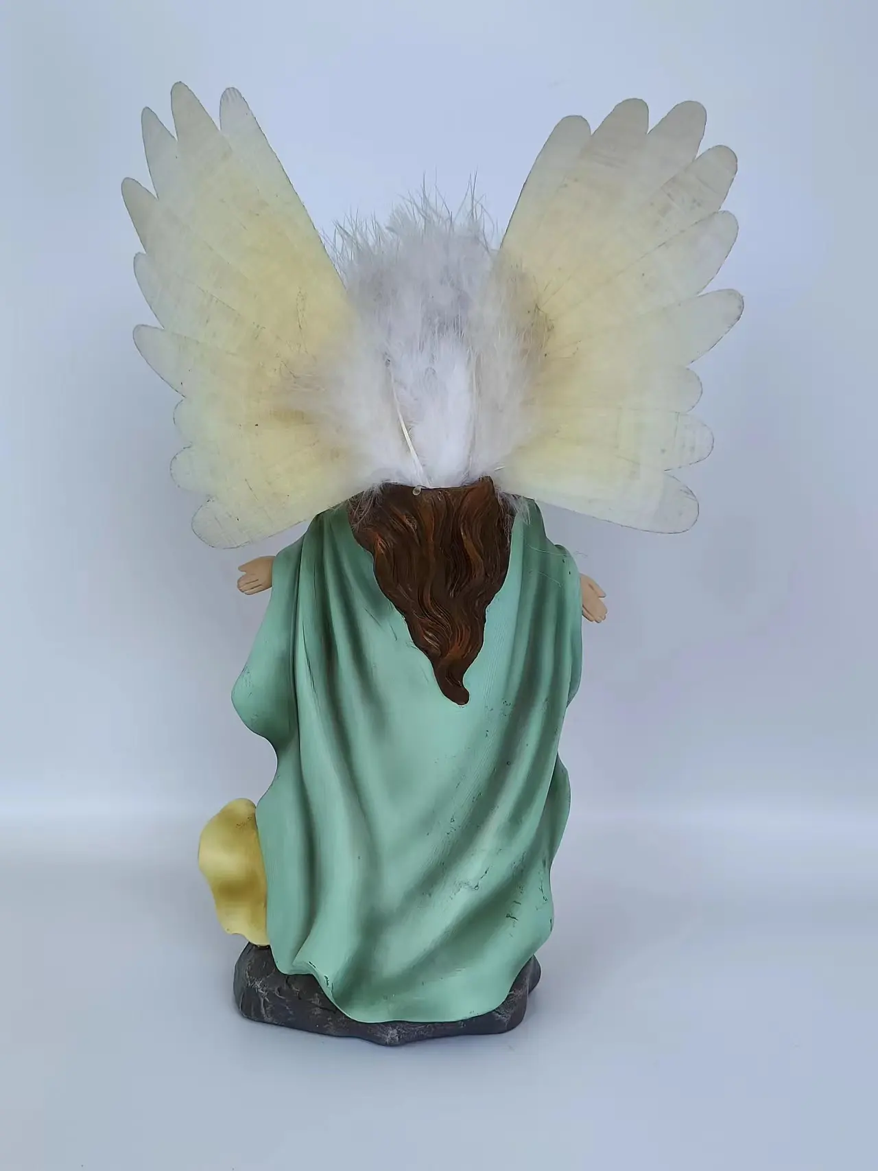 家の装飾のギフトのための翼の彫像と素敵な新しいデザインの宗教的な樹脂の天使