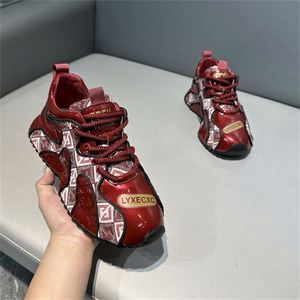 Zapatillas de Plataforma a la Moda para Jóvenes, con Bordado y Diseño de Empalmes, Cómodas y Ligeras, para Uso Diario Informal - Product Image 2