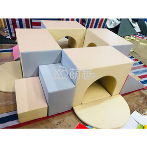 Ensembles de jeu d'intérieur en mousse personnalisables pour tout-petits, grimpeur de <span class=keywords><strong>labyrinthe</strong></span> à quatre tunnels, équipement de jeu souple pour bébés et tout-petits - Product Image 5