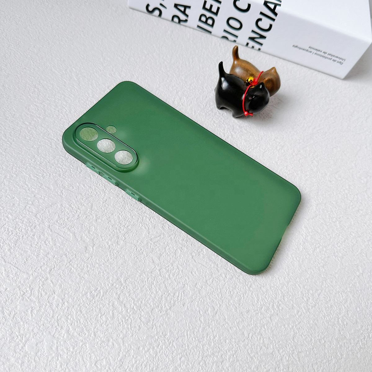 สีเขียวใส