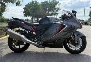 Moto sportive Suzuki <span class=keywords><strong>Hayabusa</strong></span> Édition 25e Anniversaire 2025 – Prête à rouler – En vente - Product Image 5