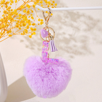 Nouveau porte-clés en alliage de résine en forme de cœur violet avec sequins et pompon, réutilisable, accessoire de mode pour sac à dos femme