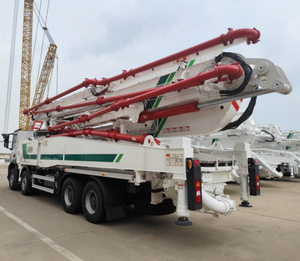 Camion pompe à flèche XS52 économe en carburant avec vanne de commutation rapide, hauteur de levage de 52 m pour les travaux de construction résidentielle et d'appartements - Product Image 4