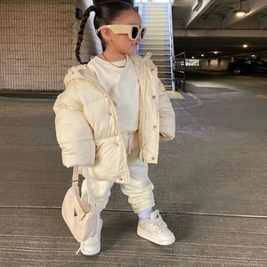 Veste matelassée unisexe pour garçons, couleur et design personnalisés, veste d'hiver chaude pour enfants, avec fermeture éclair et coupe-vent - Product Image 2