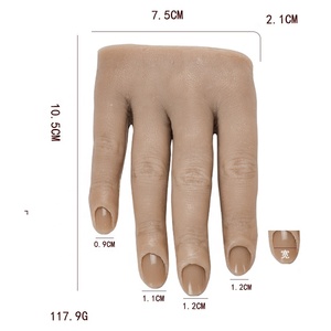 Main de pratique en silicone pour ongles en acrylique Manucure professionnelle Formation des ongles Modèle de main Prothèse de pratique des ongles Doigt - Product Image 6