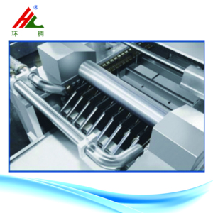 Ligne de machines d'emballage verticale automatique PLC Huanchou pour seringues à pompe à engrenages, impression, assemblage et blisterage, pour seringues PP/PC - Product Image 5