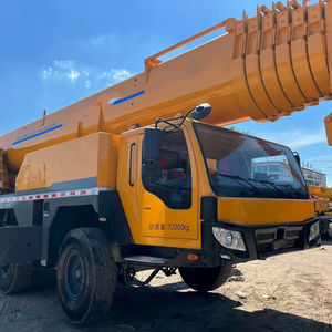 Grúa sobre Camión Usada de 240 Toneladas en Buen Estado de Funcionamiento con Repuestos en Venta - Product Image 1