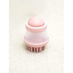 Spazzola per Shampoo per animali domestici in plastica ecologica e gomma per bagno per cani e piccoli animali da bagno colore rosa per uso bagno - Product Image 1