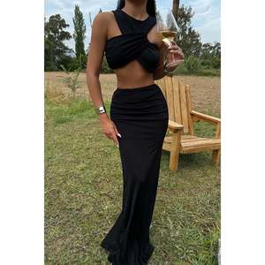 Ensemble de costume noir plissé pour femmes - Product Image 3