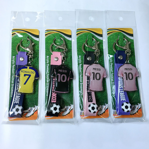 ZY3181C 2024 Llavero Acrílico Popular de Estrellas del Fútbol <span class=keywords><strong>Messi</strong></span> y Ronaldo, Regalo para Adolescentes, Adorno para Mochila, Colgante, Llavero de Fútbol - Product Image 6