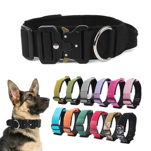 Nouveau collier pour chien en polyester doux, élégant et moderne - Anti-morsure, rivets tactiques, motif uni, imperméable, réglable, confortable - Product Image 1