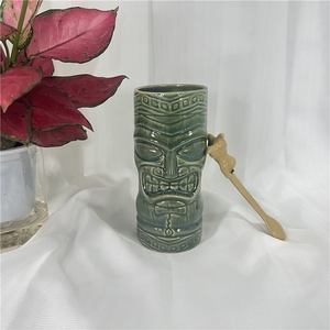 Taza de Cerveza Tiki de Cerámica Personalizada, Económica y Grande, Moldeada en 3D, con Esmalte Transparente, para Fiestas, con Cuchara Reutilizable, Apta para Alimentos, Estilo Americano - Product Image 2