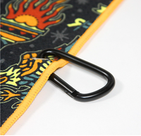 Serviette de golf brodée sur mesure avec logo et emballage de vente au détail pour les marques de distributeurs privés