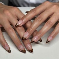 24 faux ongles minimalistes blancs français avec rayures dorées 3D, ongles à presser longs et souples, personnalisables