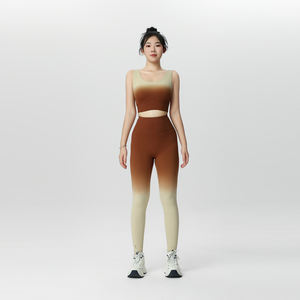 กางเกงโยคะเอวสูงไล่เฉดสี ผ้าไนลอนเนื้อนุ่ม สวมใส่สบาย เหมาะสำหรับพักผ่อน พร้อมโลโก้สั่งทำ ชุดเลกกิ้งโยคะผู้หญิง 2 ชิ้น สวมใส่สบาย - Product Image 6