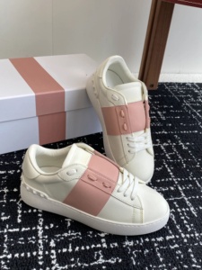 Zapatillas bajas con cordones y detalle de tacón con tachuelas a la moda para mujer, para uso diario y atuendos de estilo urbano Valentinos - Product Image 5