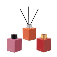 Flacon diffuseur carré de luxe en verre 100 ml vide pour emballage de diffuseur de parfum d'ambiance avec bâtonnets en rotin naturel