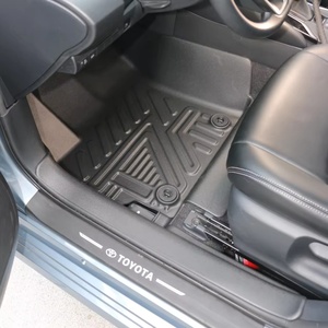 KQD 5D - Juego Completo de Alfombrillas Personalizadas para Auto en TPE Negro para Toyota Camry 2022 - Product Image 1