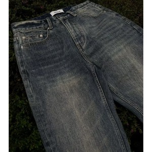 Jean en <span class=keywords><strong>denim</strong></span> coupe droite taille haute délavé et vieilli, effet teinture au coucher de soleil, collection Printemps 2025, Festival du Bambou d'<span class=keywords><strong>Okayama</strong></span>, Japon - Product Image 4