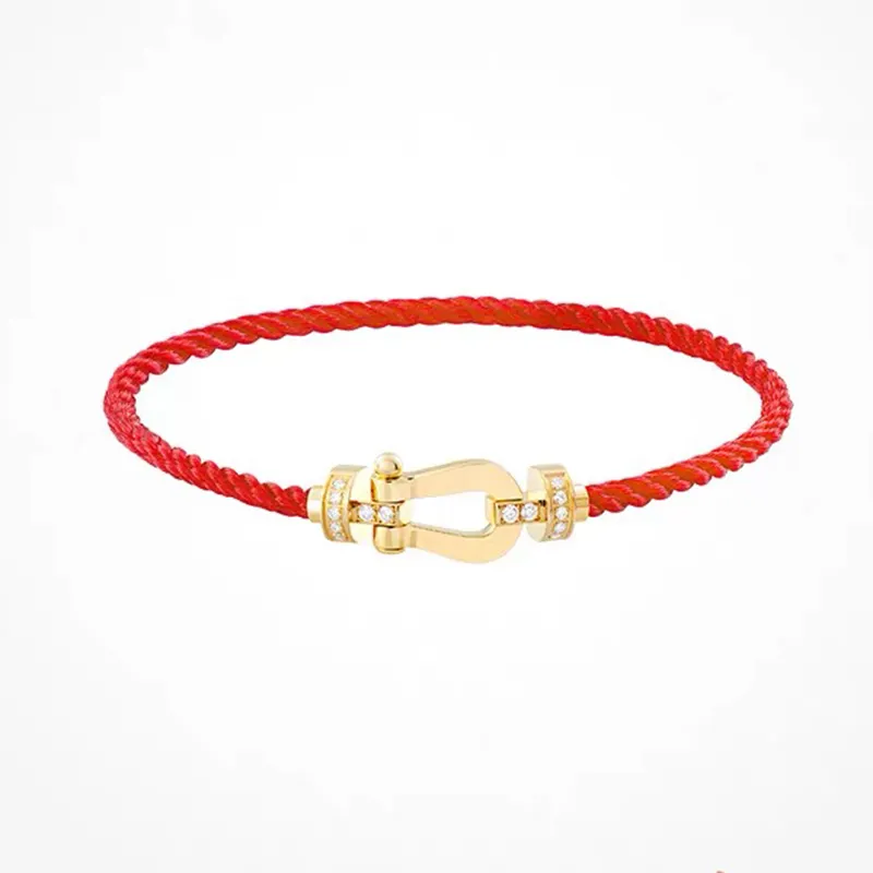 Europäisches und amerikanisches minimalistisches hochwertiges Fredd-Pferdehocken-Schnallenarmband mit rotem Seil und Diamant modeschmuck-Armbänder