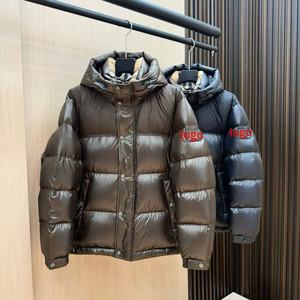 Doudoune classique noire avec badge, veste polyvalente à capuche, confortable, chaude et résistante au froid, pour hommes et femmes - Product Image 1
