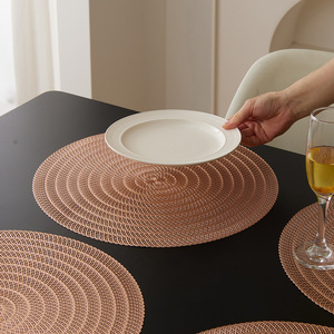 Manteles individuales redondos de PVC, resistentes al desgaste y al calor, protección duradera para la mesa de comedor - Product Image 4