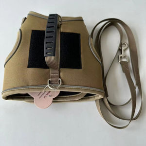 La correa de arnés de gato de malla de aire personalizada más Popular-Material de poliéster con patrón de cuadros suave y cómodo para paseos diarios - Product Image 2