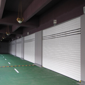 Porte <span class=keywords><strong>de</strong></span> <span class=keywords><strong>garage</strong></span> automatique industrielle en aluminium à enroulement rapide, économique, pour entrepôt et <span class=keywords><strong>garage</strong></span> automobile - Product Image 4