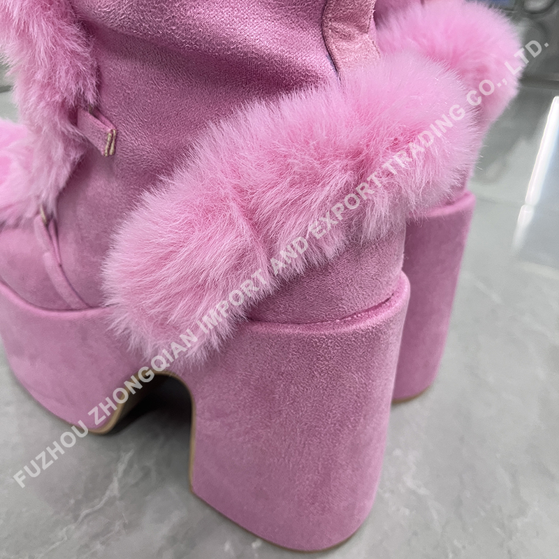 国内未入荷 LE LOSANGE - Mohawk Big Pink Boots y2k YRU Pink Boogie Monster Fuzzy Platform Boots | Hot Topic
